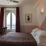 Отель Il